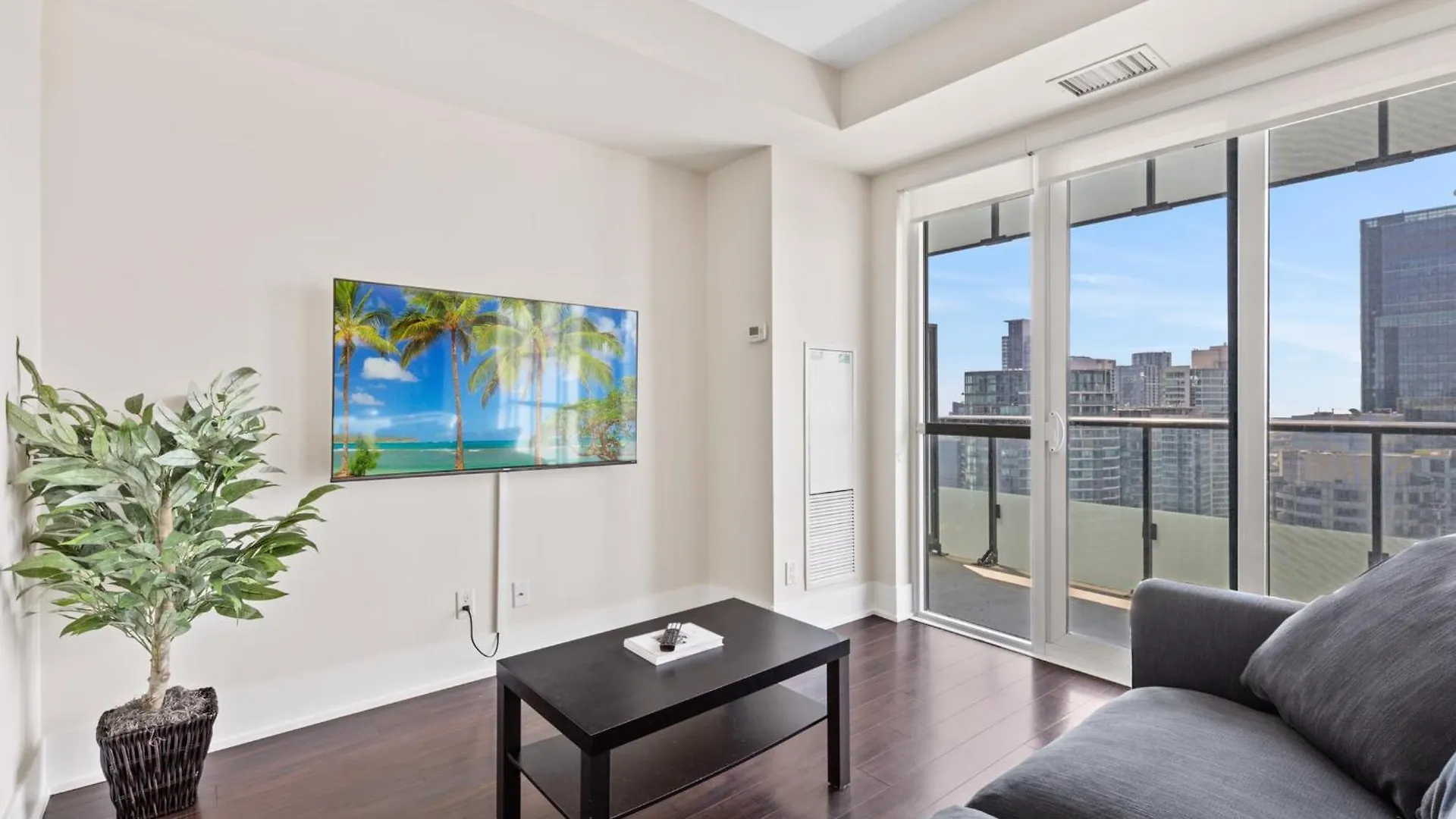 Lake Views And Rogers Centre - 4Beds - Free Parking Toronto 0*,  Canada